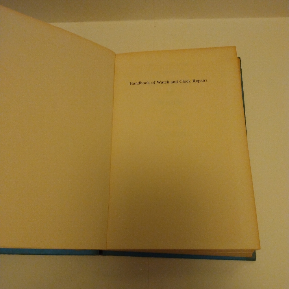 3 Vintage clock repair books. - Picture 7 of 11